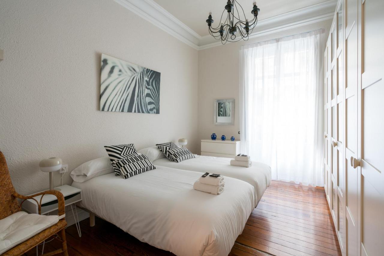 Amama Apartment By People Rentals بلباو المظهر الخارجي الصورة
